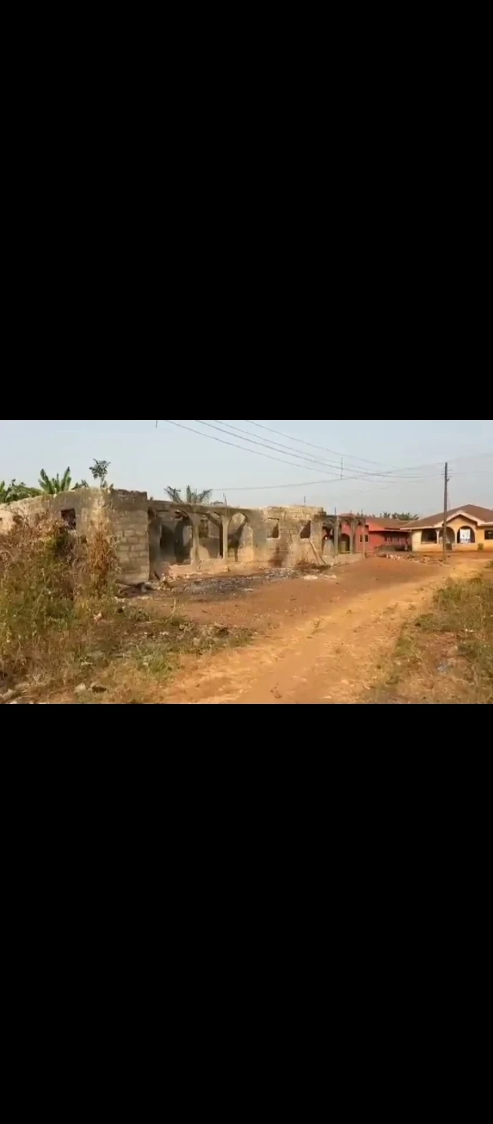 3 Bedroom Flat for Sale in Okhabere sapele road, Edo - Image 2