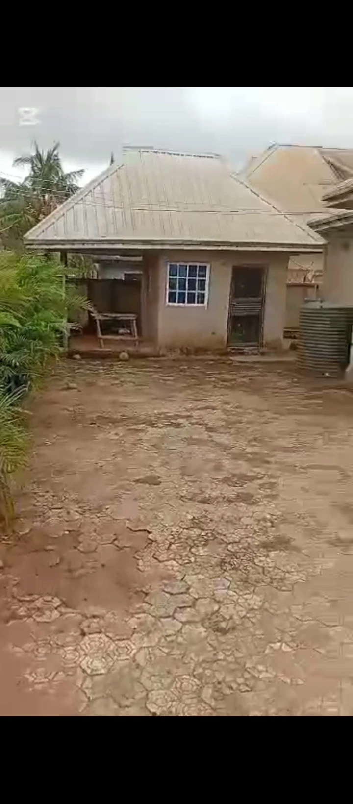 4 Bedroom Flat for Sale in Isihor, Edo - Image 3