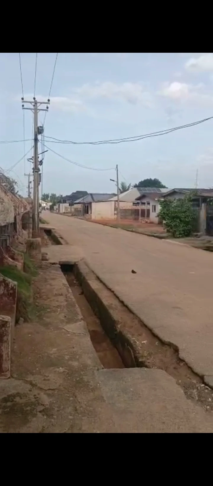 3 Bedroom Flat for Sale in Country home, Edo - Image 2