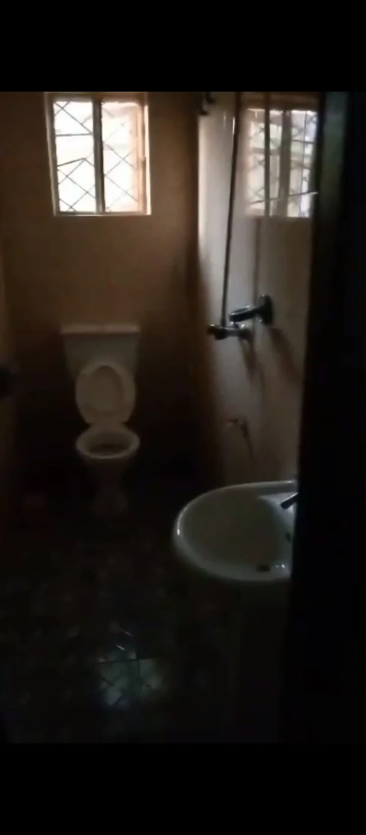 3 Bedroom Flat for Rent in Evbukhu, Edo - Image 2