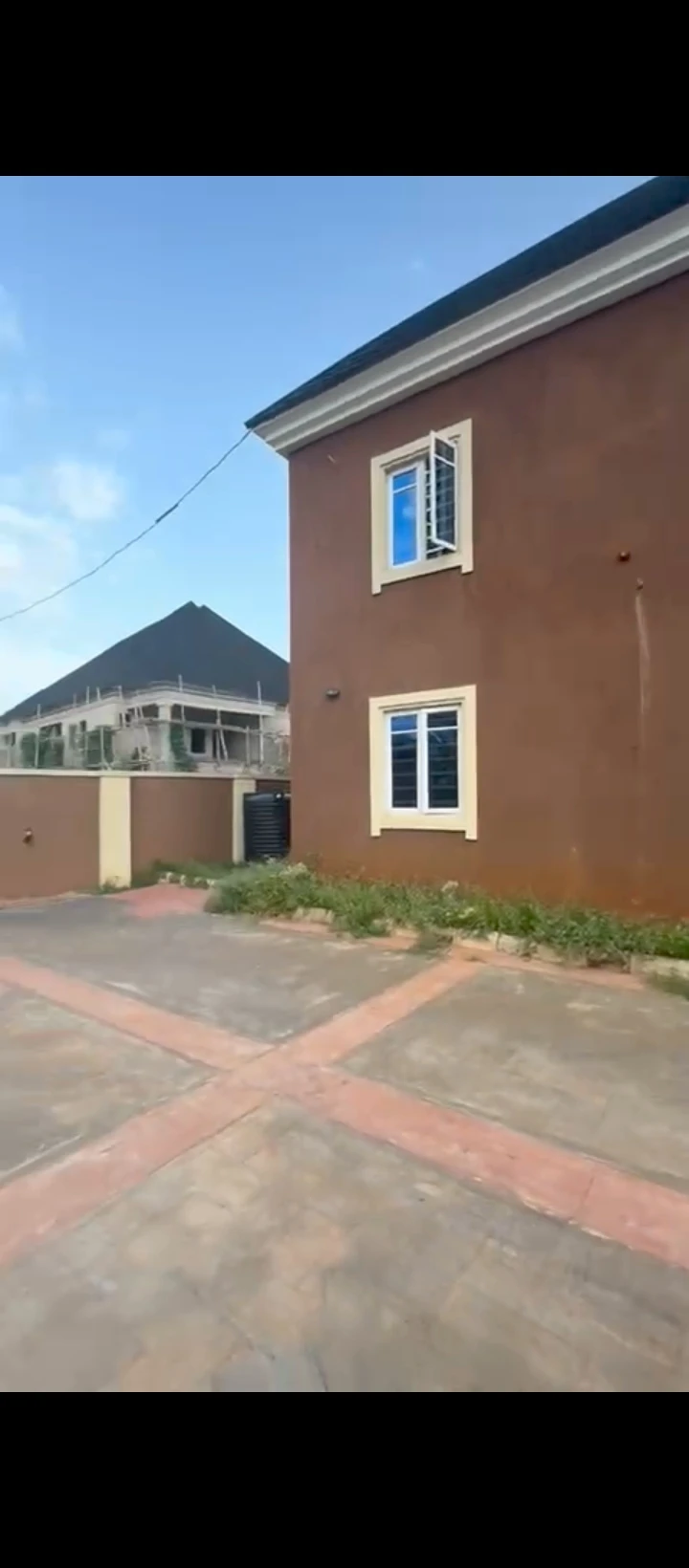 Duplex for Sale in Arougba, Edo - Image 1