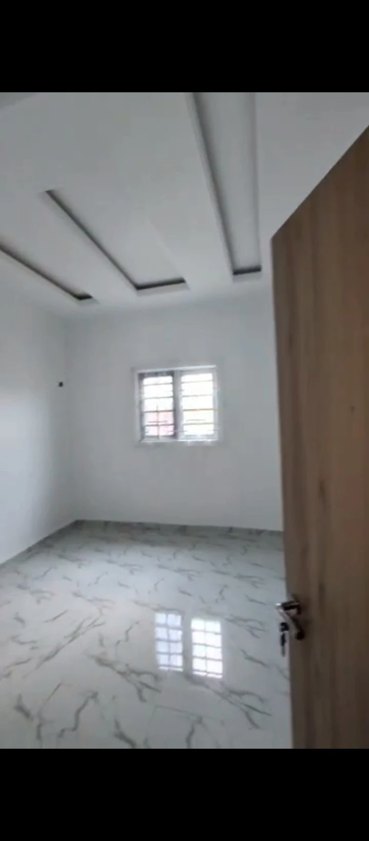 2 Bedroom Flat for Rent in Okhouromi, Edo - Image 1