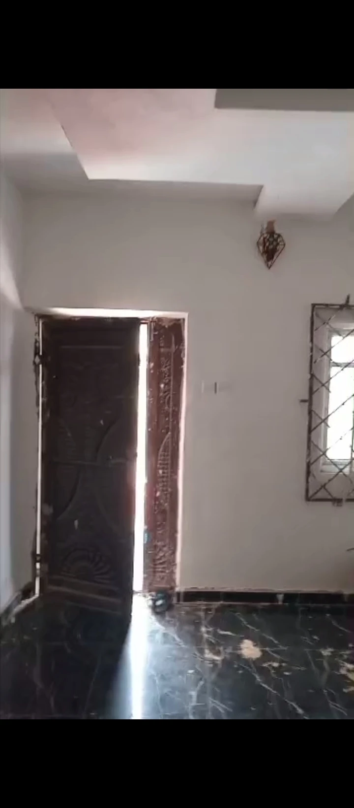 3 Bedroom Flat for Rent in Ogheghe, Edo - Image 2