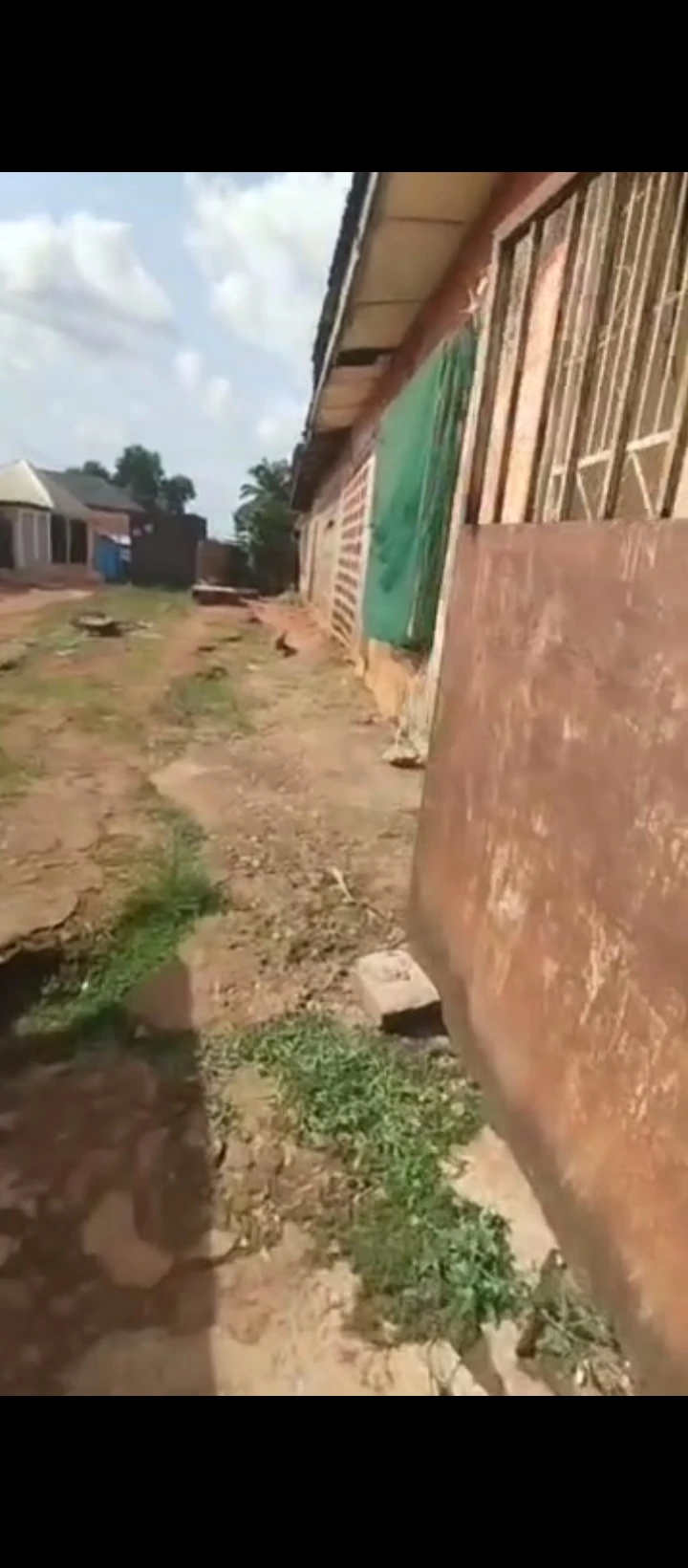 3 Bedroom Flat for Sale in Uselu shell, Edo - Image 2