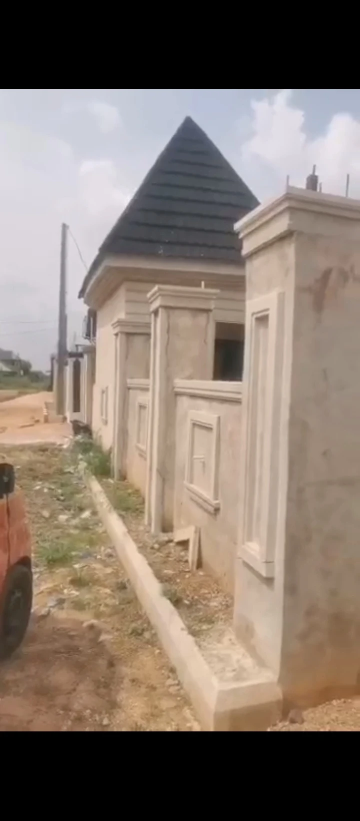 4 Bedroom Flat for Sale in Benin Agbor road, Edo - Image 1