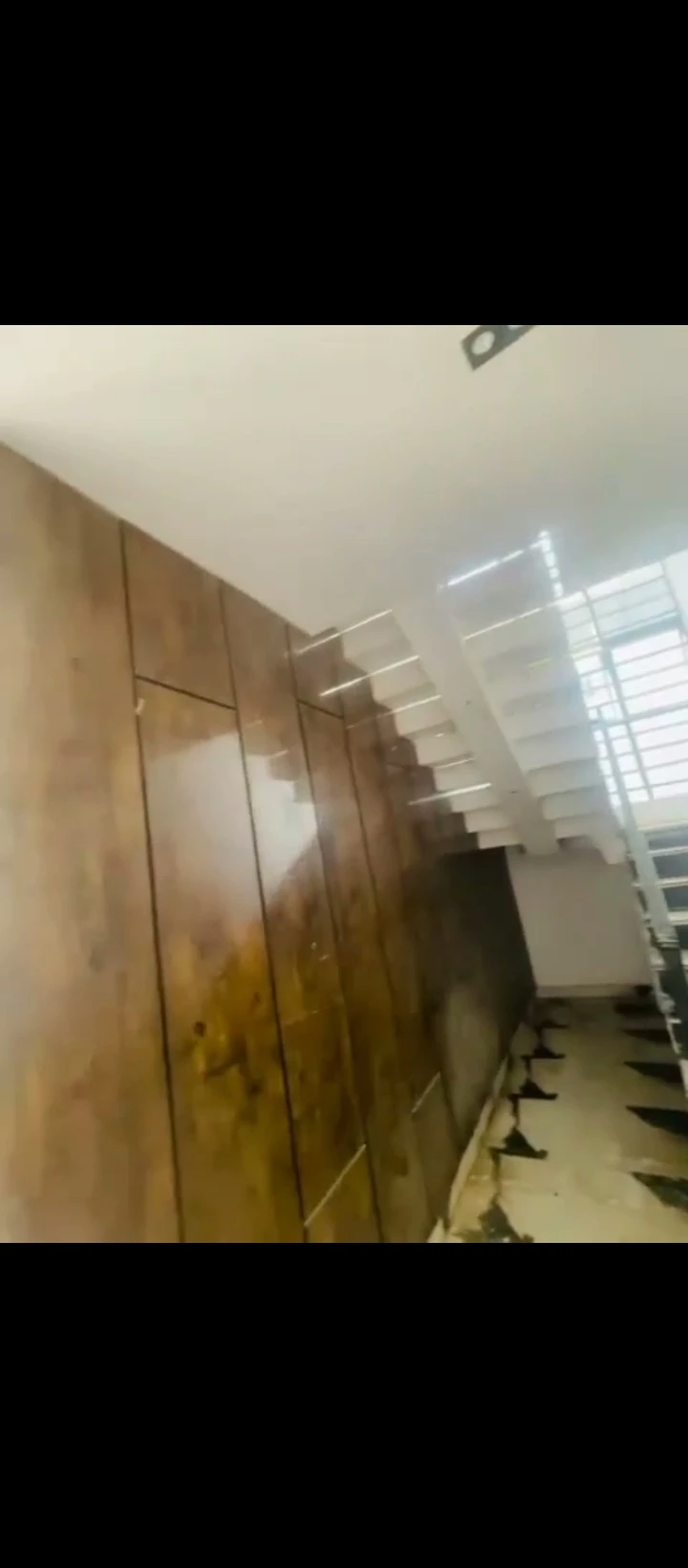 Duplex for Sale in Ugbor/Ogunwenyin, Edo - Image 1