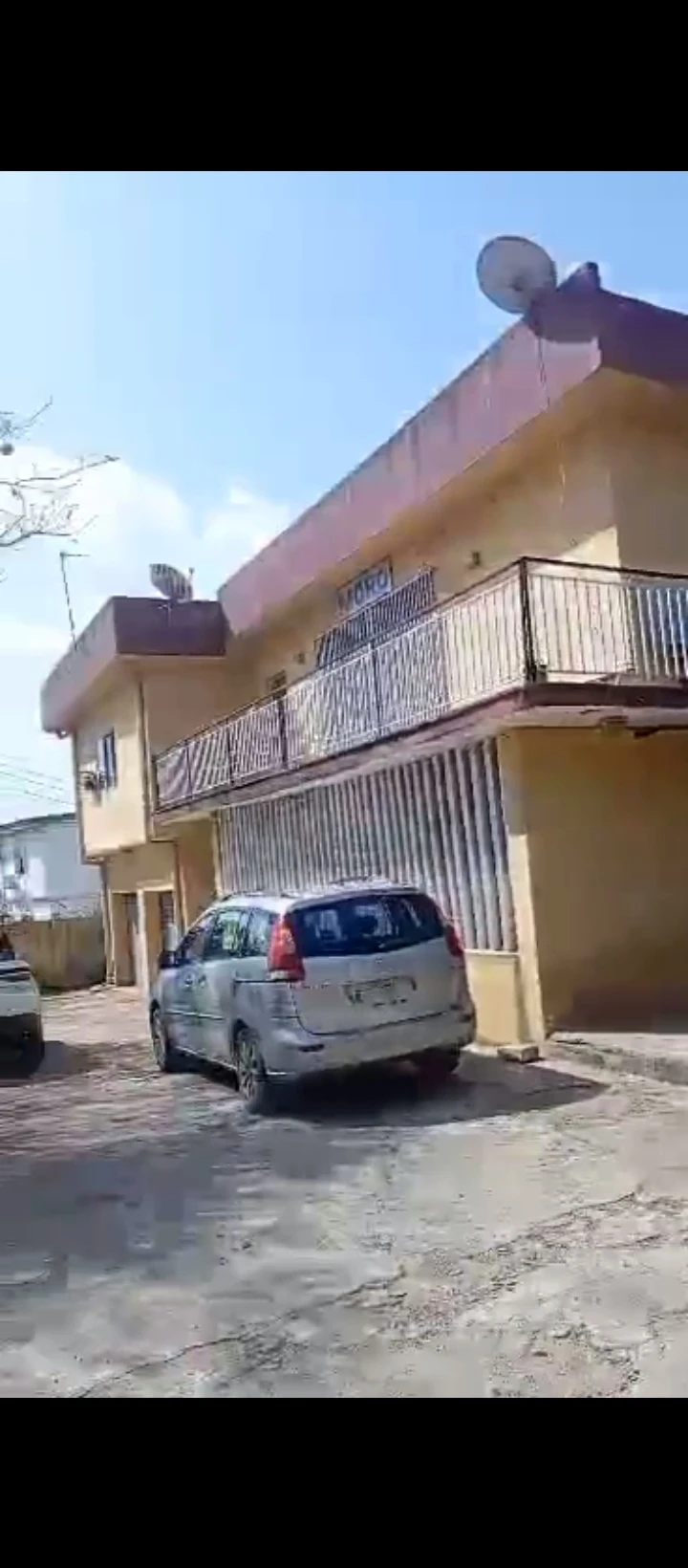 Duplex for Rent in Aviation estate Mafoluku, Lagos - Image 2