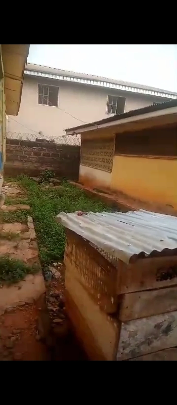 Bungalow for Sale in Erediauwa Ekehuaw road, Edo - Image 2