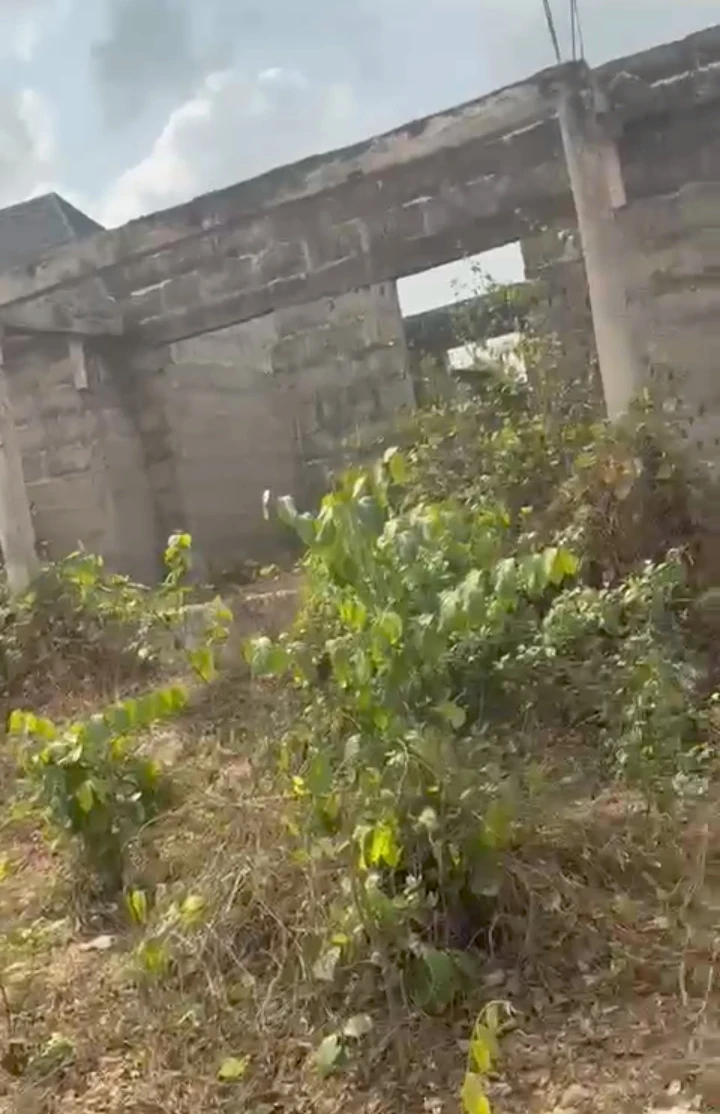 Land for Sale in Uhie sapele road, Edo - Image 2