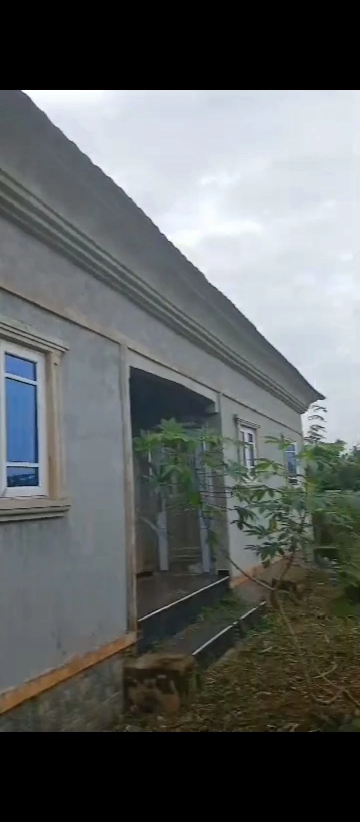4 Bedroom Flat for Sale in Ugboghoko upper Ekehuaw road, Edo - Image 2