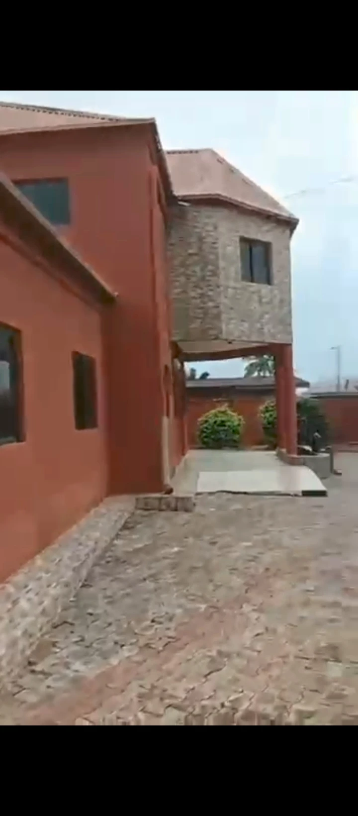Duplex for Sale in G.R.A etete, Edo - Image 3