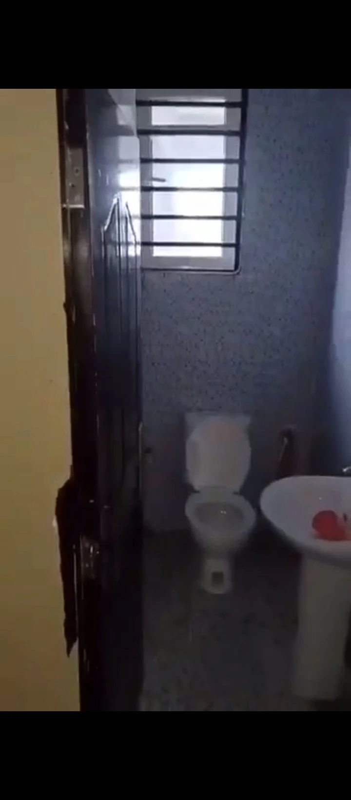4 Bedroom Flat for Sale in Ulemo upper airport road, Edo - Image 2