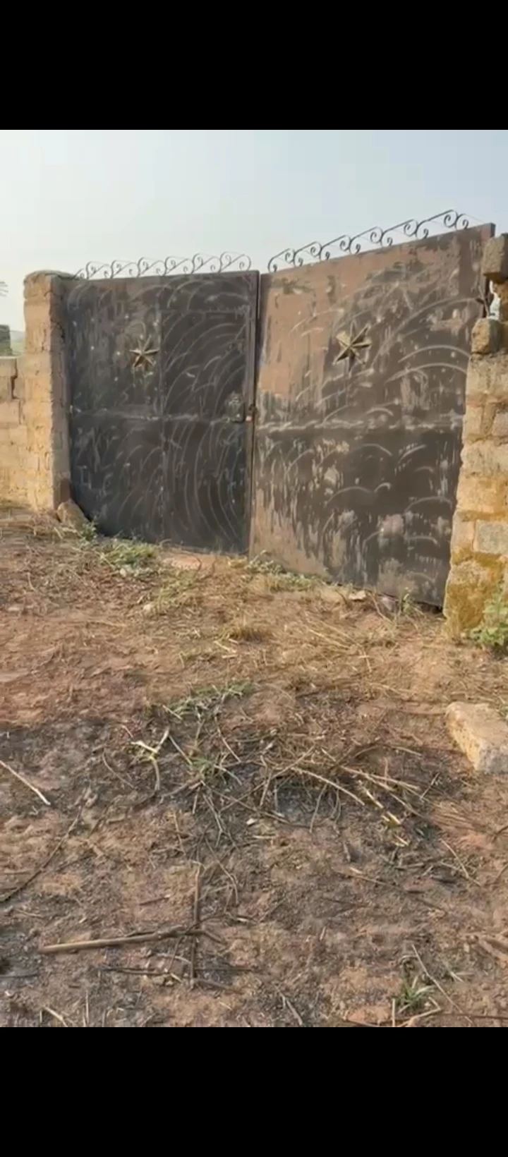 Land for Sale in EKHIADOLOR oluku, Edo - Image 4