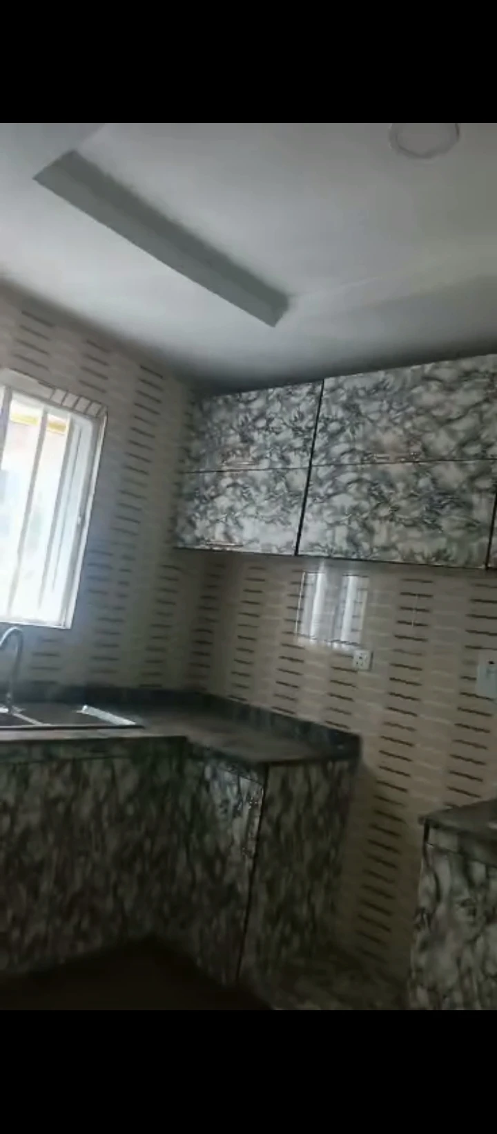 3 Bedroom Flat for Rent in Ugbor, Edo - Image 1