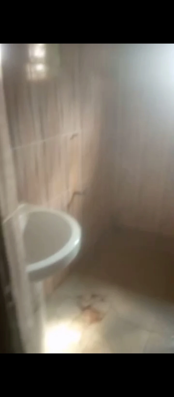 2 Bedroom Flat for Rent in Amagba off boundary road, Edo - Image 2