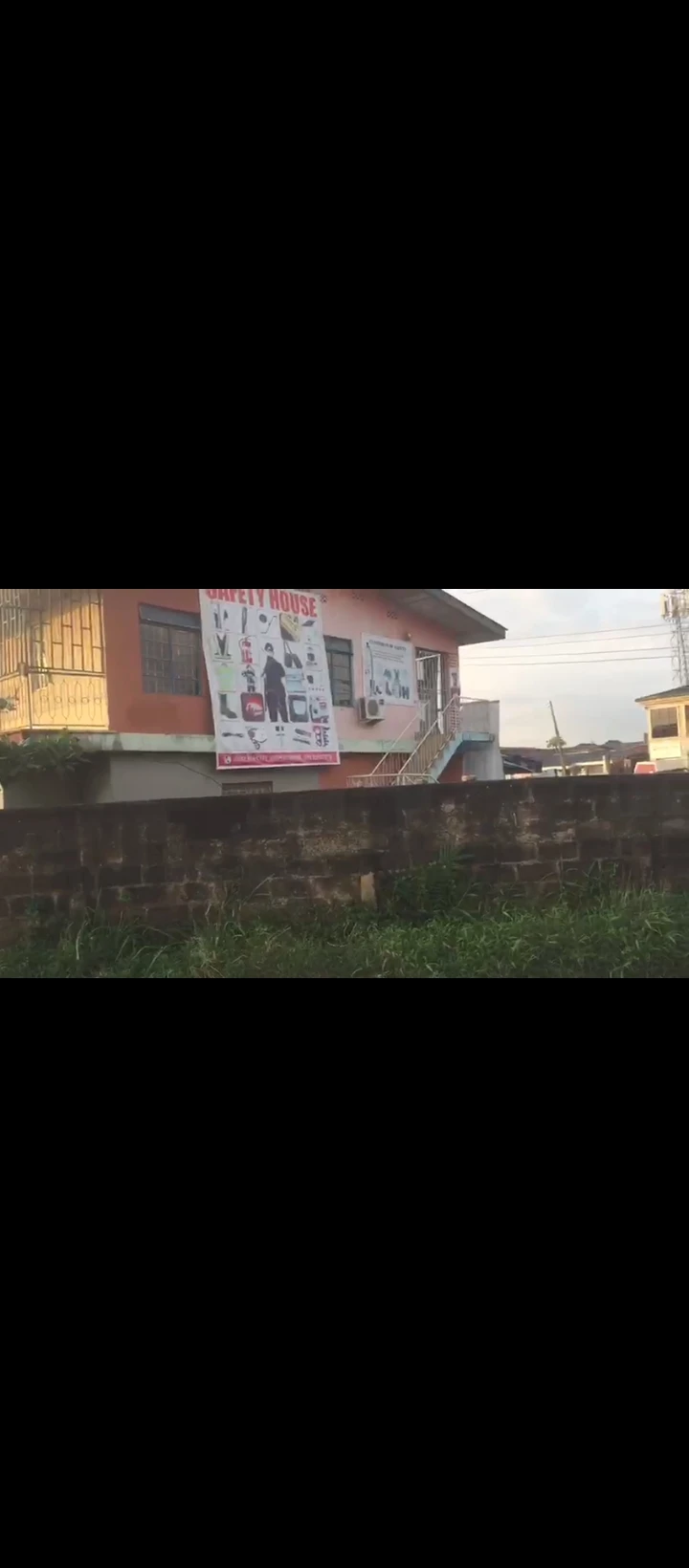 Plaza for Sale in New Lagos road, Edo - Image 2