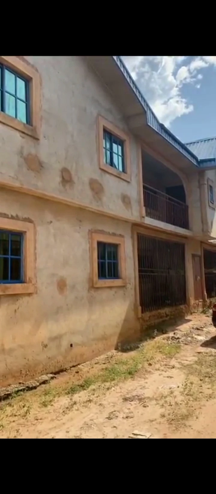 Duplex for Sale in Ugbor, Edo - Image 2