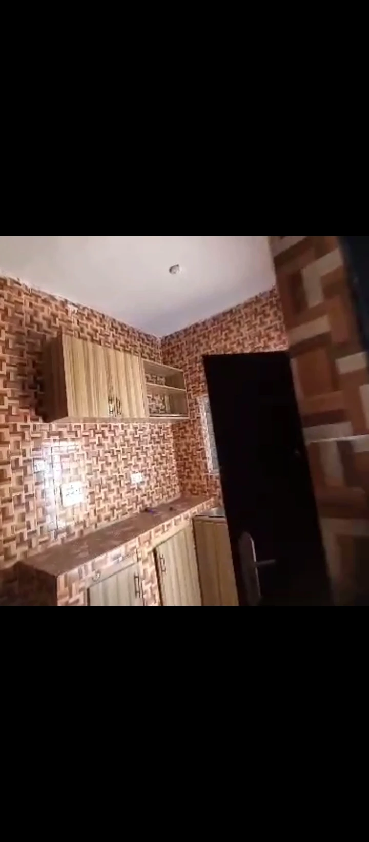 2 Bedroom Flat for Rent in Evaboubogun, Edo - Image 1