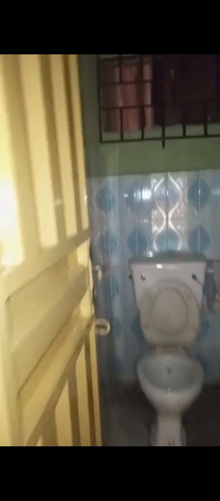 3 Bedroom Flat for Rent in Etete, Edo - Image 2