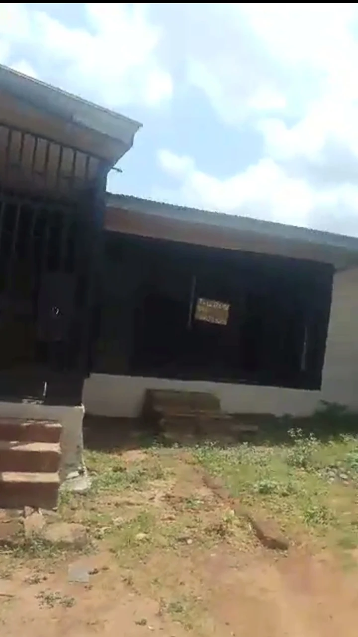 Bungalow for Lease in Beside chicken republic, opposite Adesuwa, Edo - Image 1