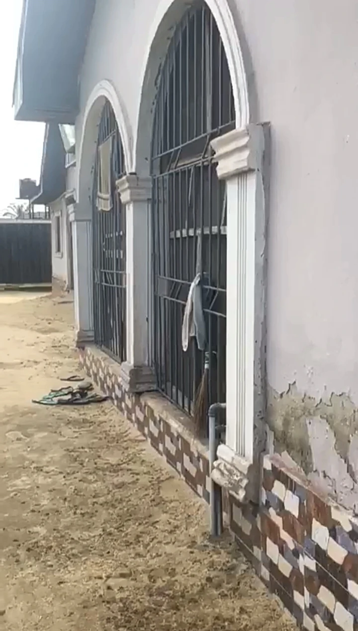 Bungalow for Sale in New opke road jeddo, Delta - Image 4