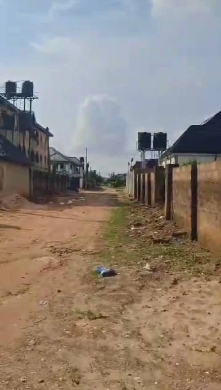 3 Bedroom Flat for Sale in off Edo Street, Off Irhirhi, Edo - Image 2