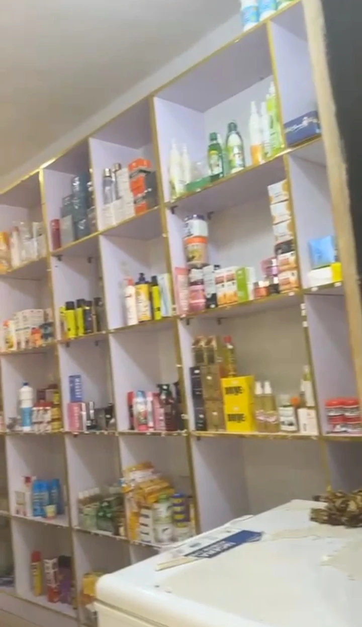 Store for Sale in Peanut sapele road, Edo - Image 2