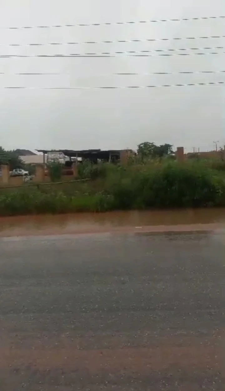 Land for Sale in Along sapele road, Edo - Image 2