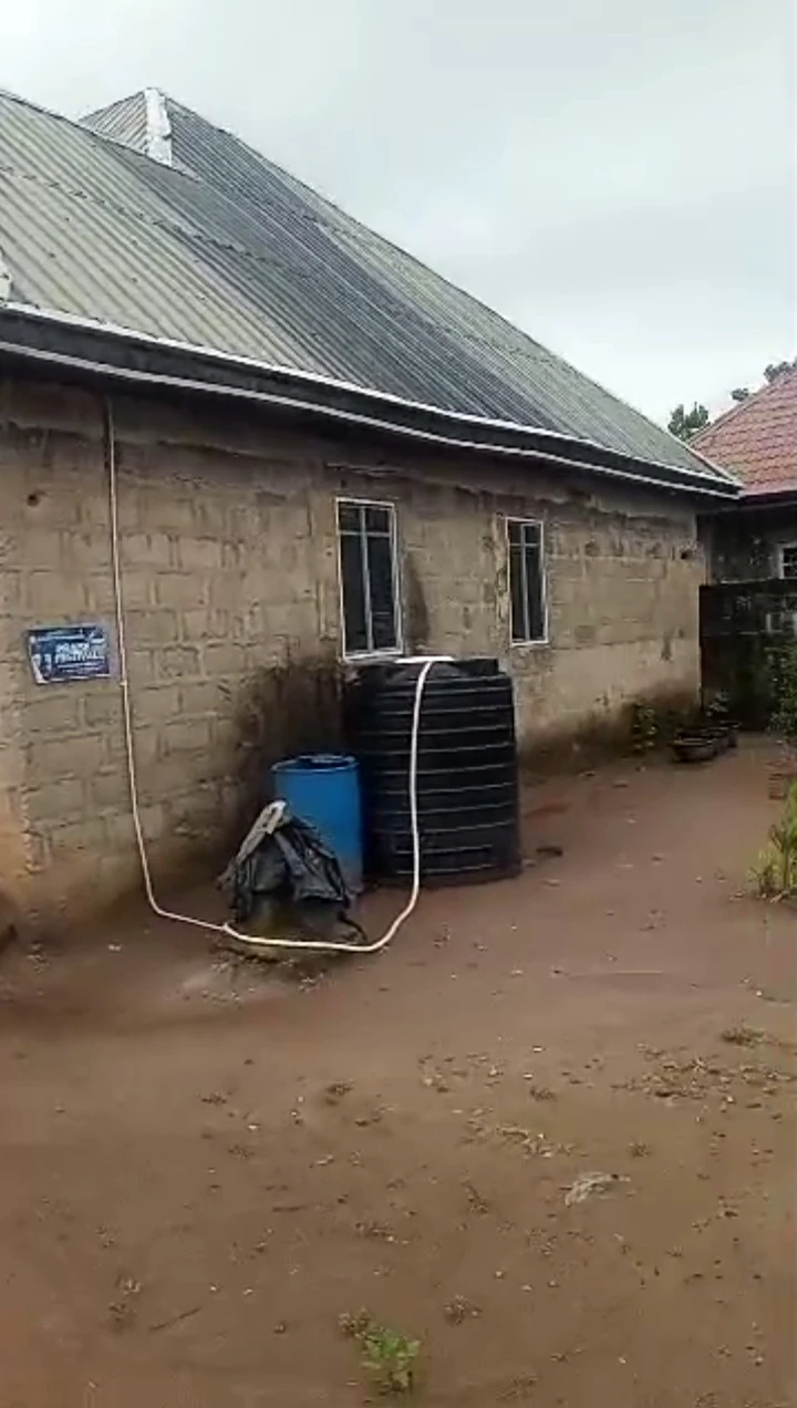 Bungalow for Sale in Airport road, Edo - Image 1