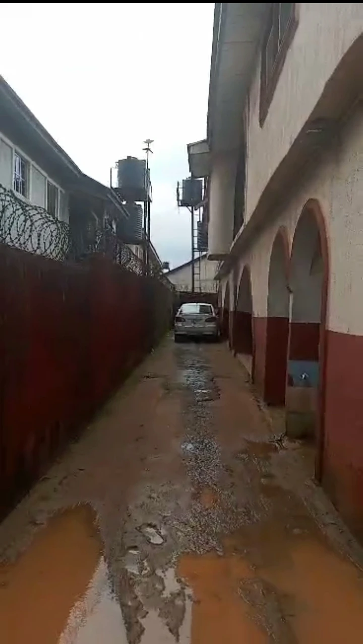 2 Bedroom Flat for Sale in Divine wisdom off country home, Edo - Image 1