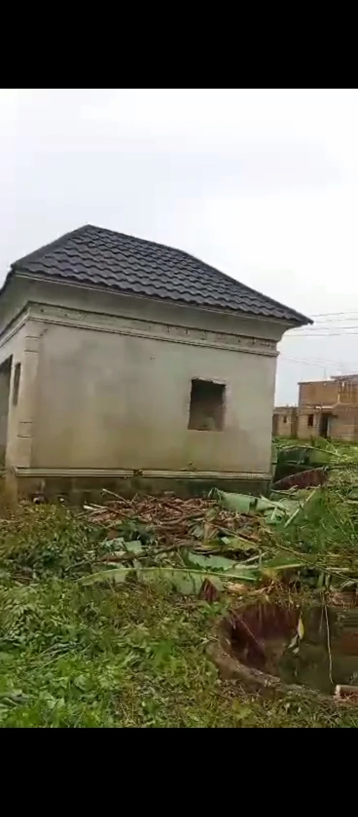 Uncompleted Building for Sale in Obagie road, Edo - Image 2