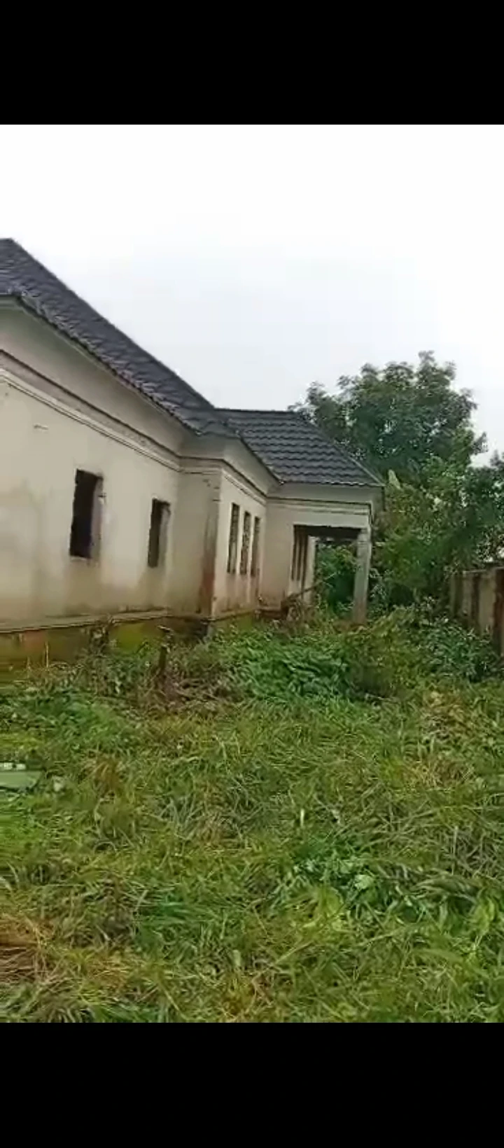 Uncompleted Building for Sale in Obagie road, Edo - Image 4