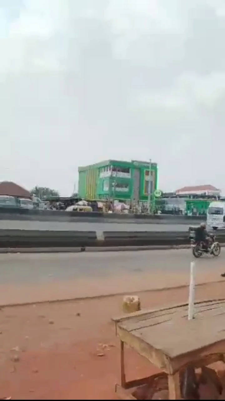 Uncompleted Building for Sale in Uselu, Edo - Image 2
