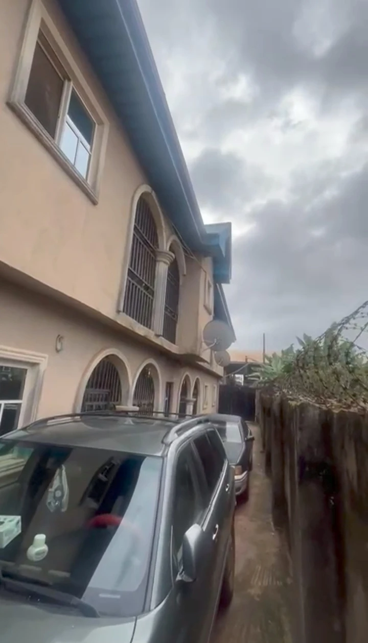 3 Bedroom Flat for Sale in Oluku, Edo - Image 1