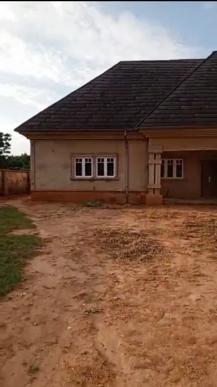 Bungalow for Sale in Amagba, Edo - Image 1