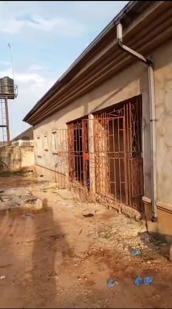 Bungalow for Sale in Amagba, Edo - Image 2