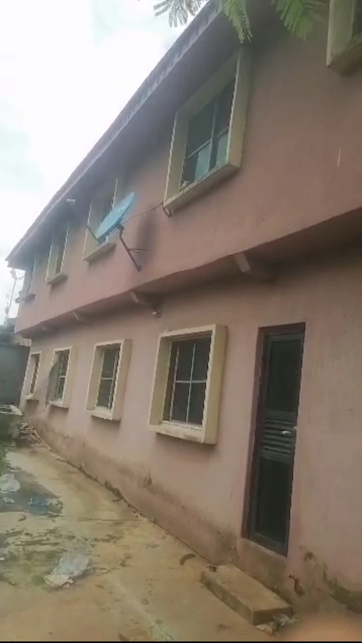 Hotel for Sale in Mm way third East circular road Benin, Edo - Image 1