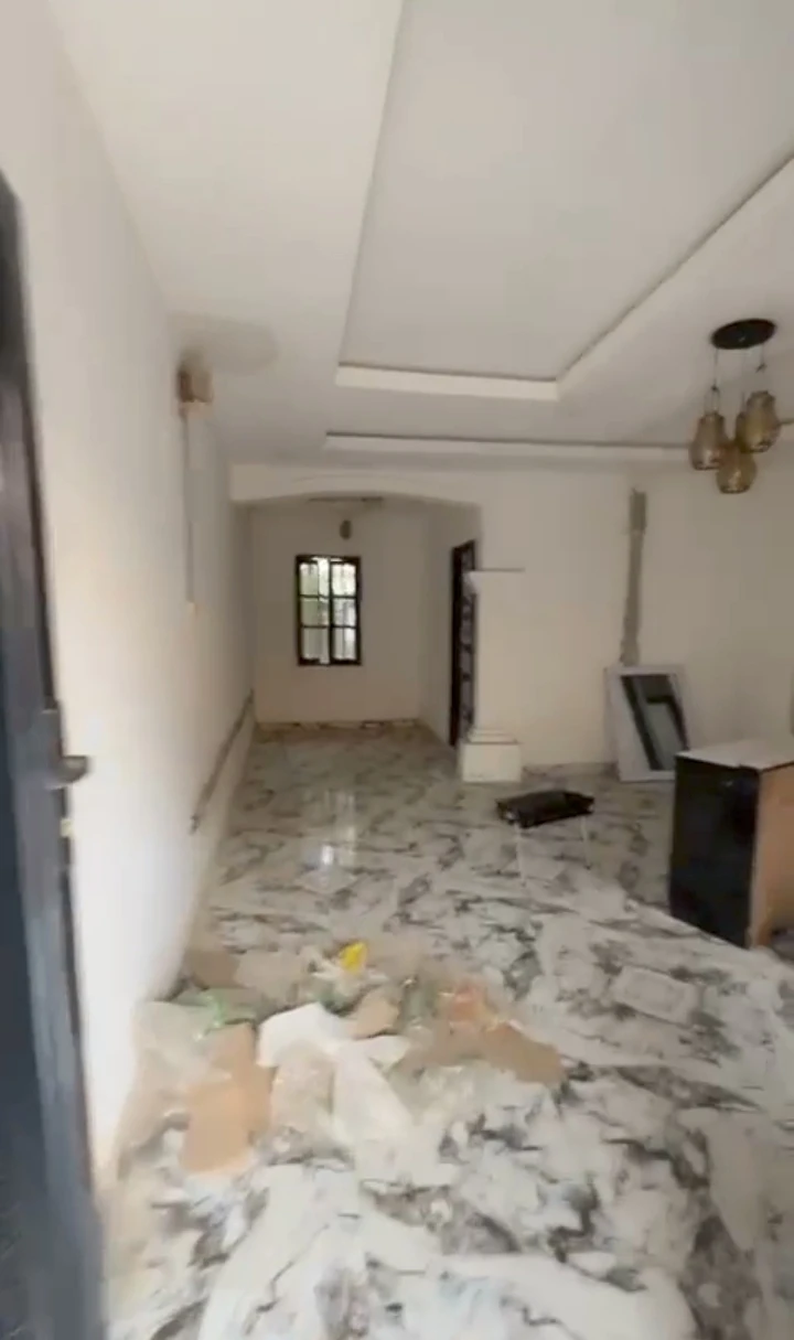 2 Bedroom Flat for Rent in IRHIRHI, Edo - Image 1
