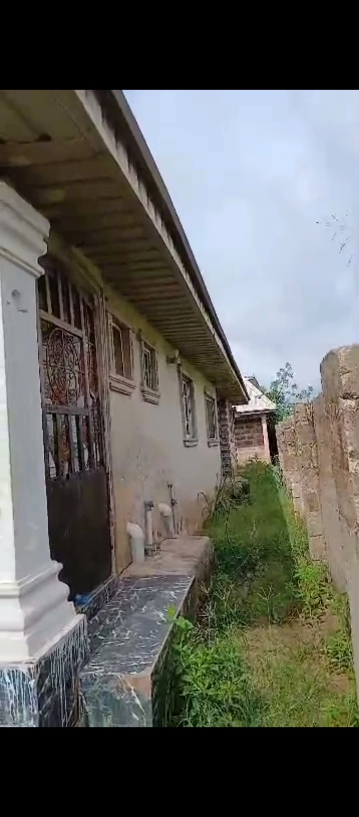 Bungalow for Sale in Obagie road, Edo - Image 2