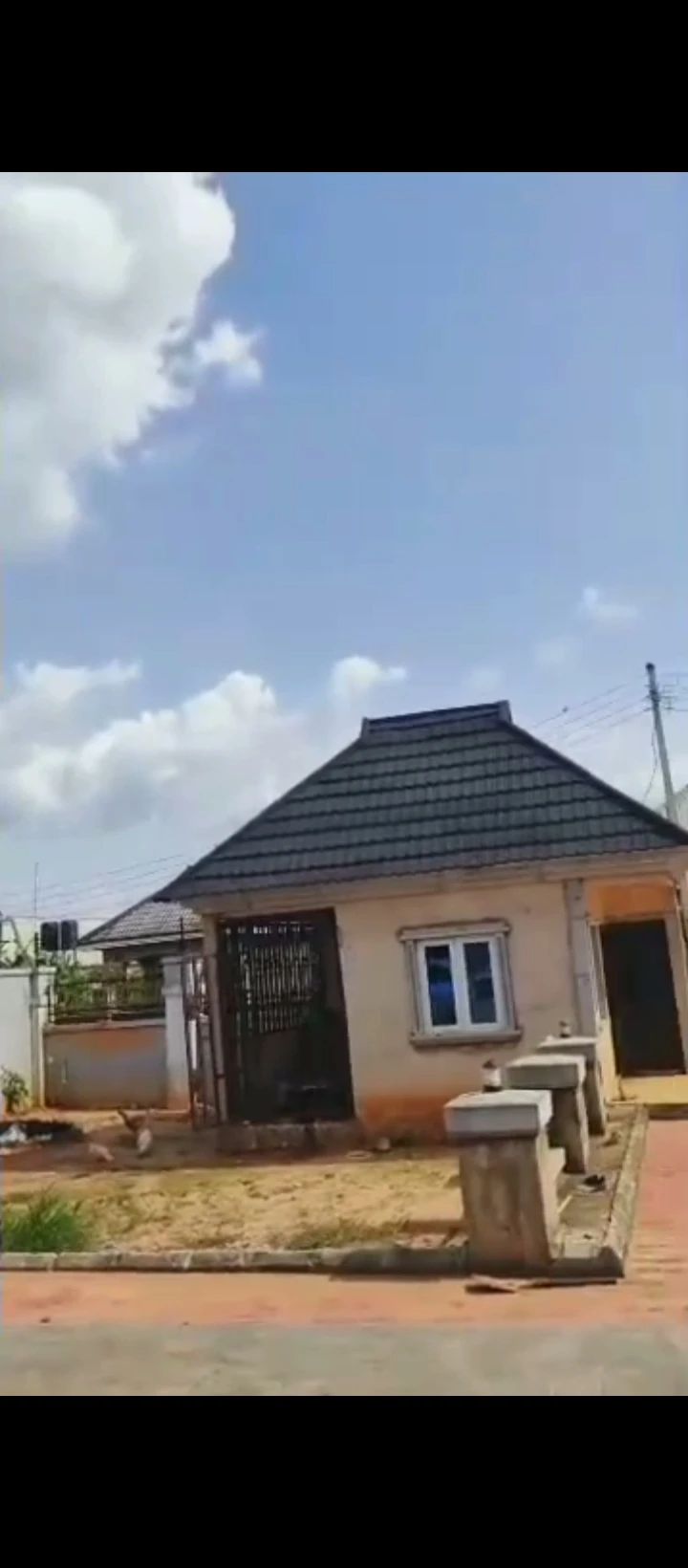 Duplex for Sale in Egba upper sakpoba road, Edo - Image 3