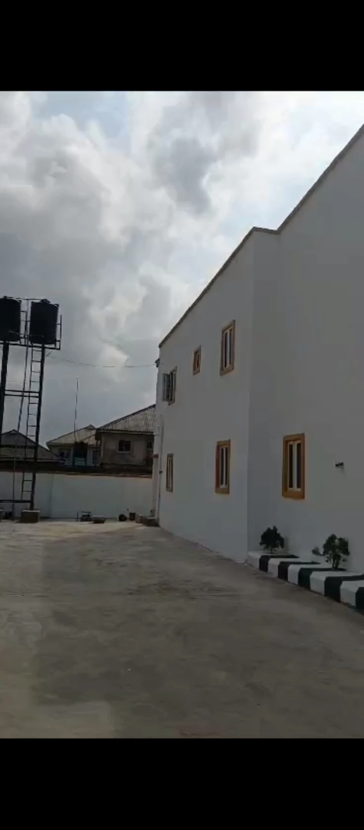 Duplex for Sale in Ugbor central, Edo - Image 3