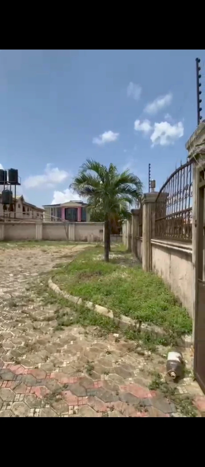 Duplex for Sale in EVBUKUN off sapele road, Edo - Image 3