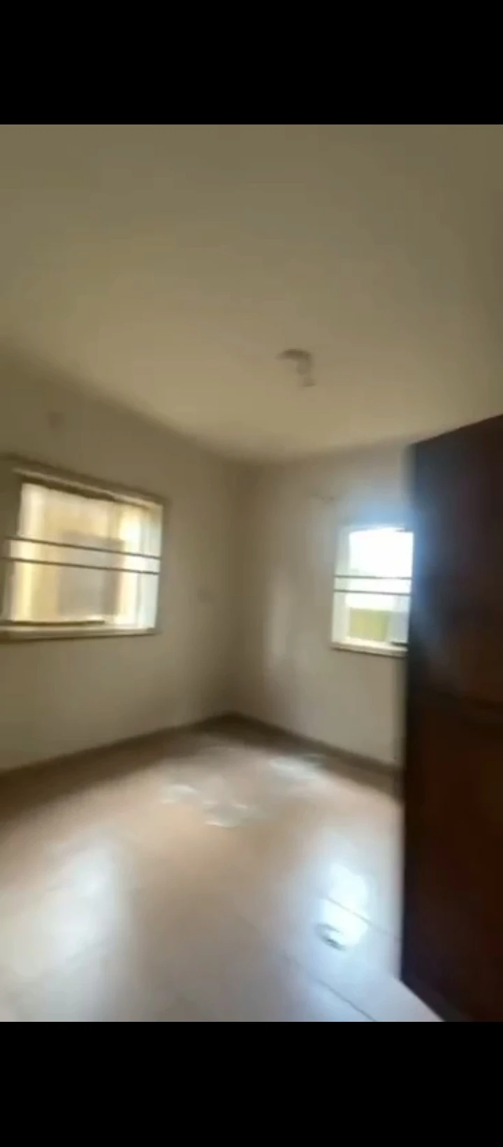 3 Bedroom Flat for Rent in Abuja quarter, Edo - Image 2