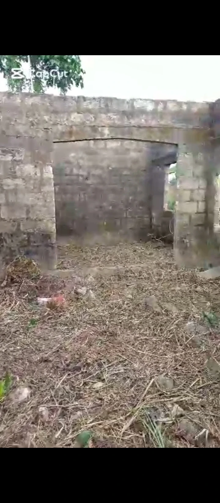 Uncompleted Building for Sale in evbomama community, Edo - Image 3