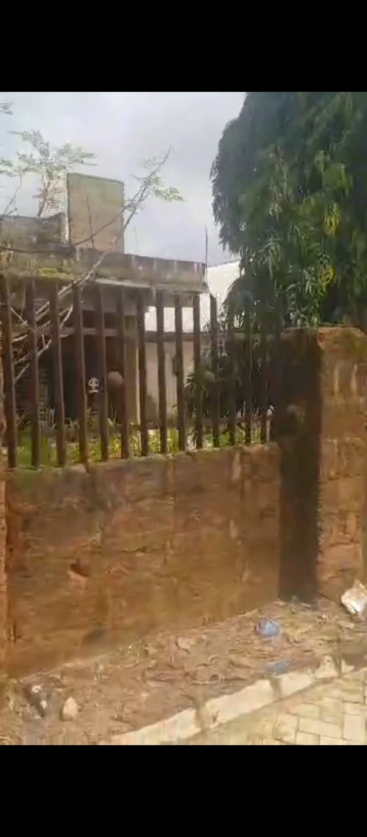Uncompleted Building for Sale in Carribbean Estate off irhirhi Rd off airport road Arougba, Edo - Image 4