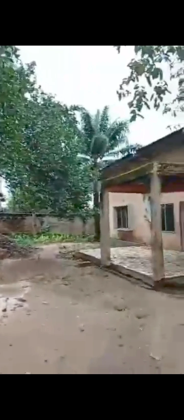 Bungalow for Sale in Giwa Amu off airport road, Edo - Image 2