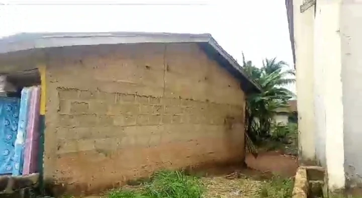 Bungalow for Sale in New Lagos road, Edo - Image 3
