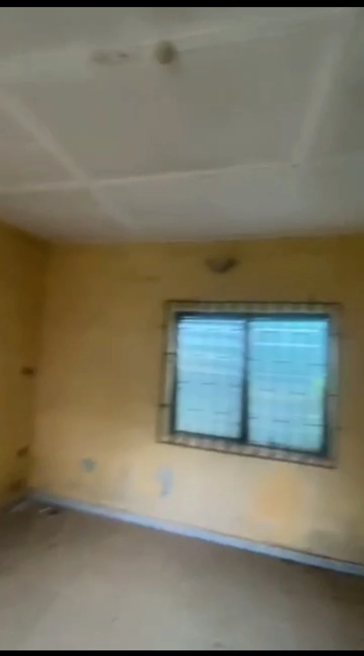 Bungalow for Lease in Oko central, Edo - Image 2