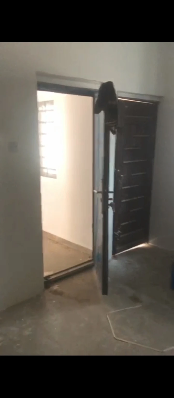 3 Bedroom Flat for Rent in Falanu, Edo - Image 1
