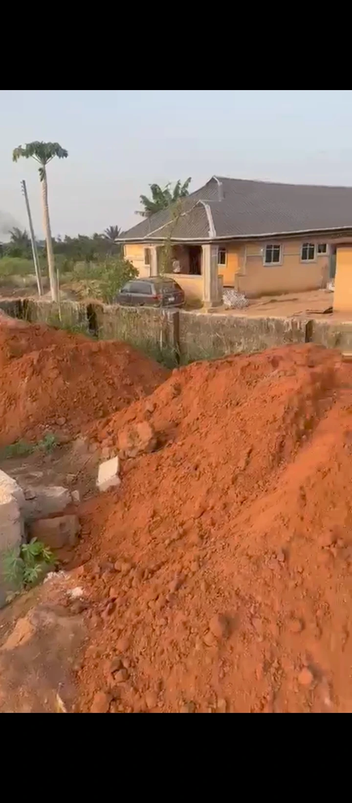 Uncompleted Building for Sale in Ogheghe community, Edo - Image 1